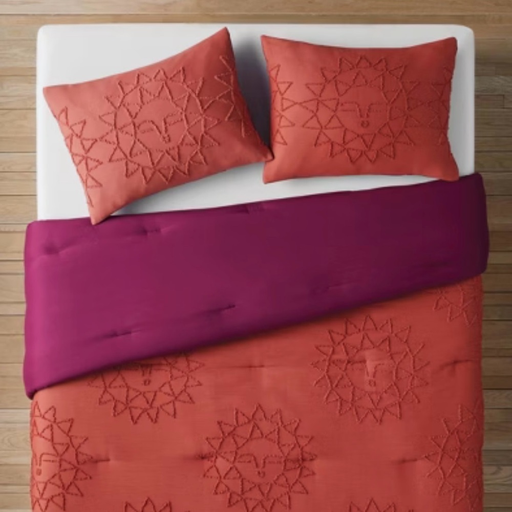 •comforter set• - Picture 3 of 3